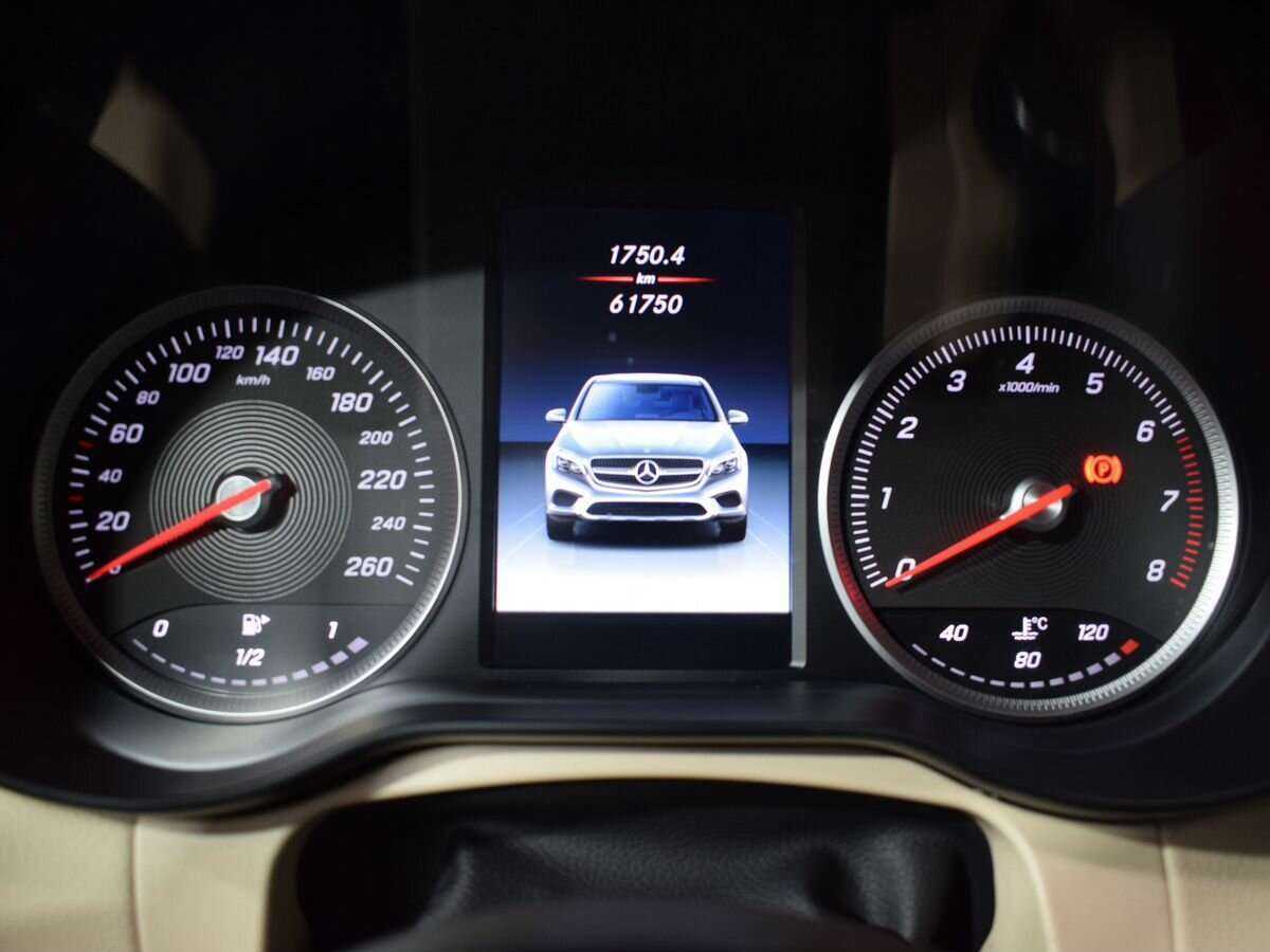 Купить Mercedes-Benz GLC Coupe 300, 2019, 61 350 км, фото №16