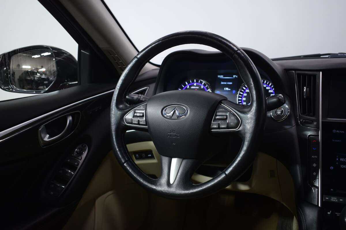 Купить Infiniti Q50, 2015, 263 000 км, фото №11