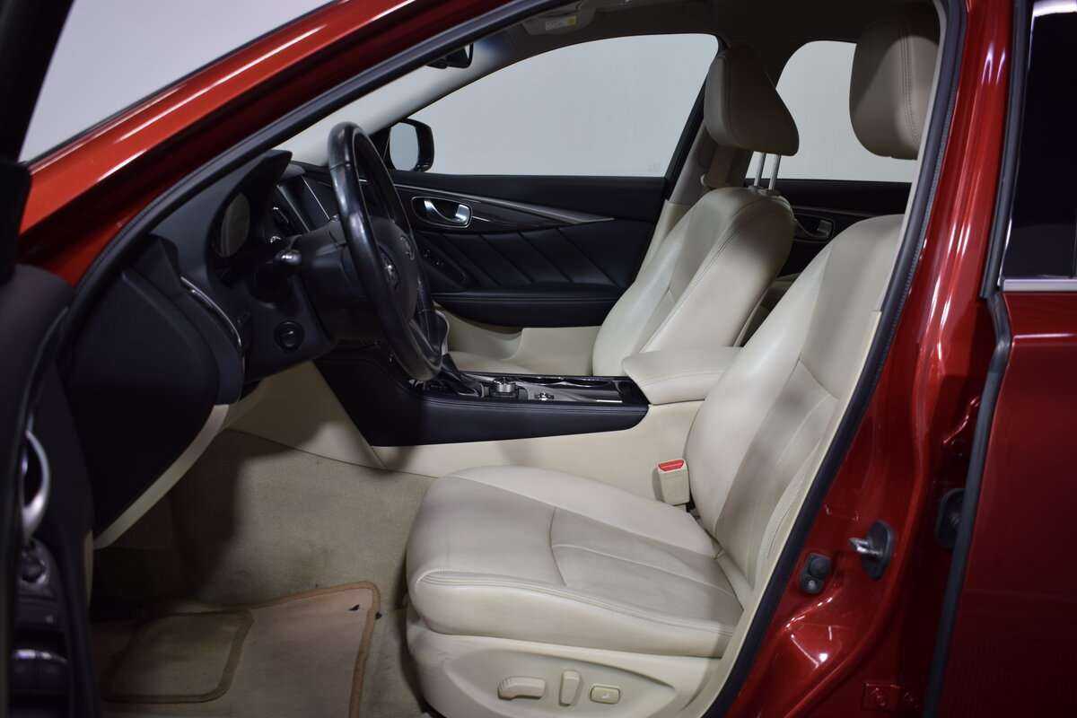 Купить Infiniti Q50, 2015, 263 000 км, фото №15