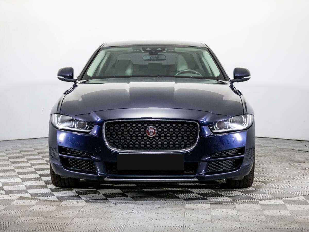Jaguar XE