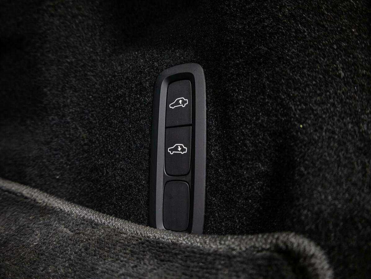 Купить Volvo XC60, 2020, 46 100 км, фото №24