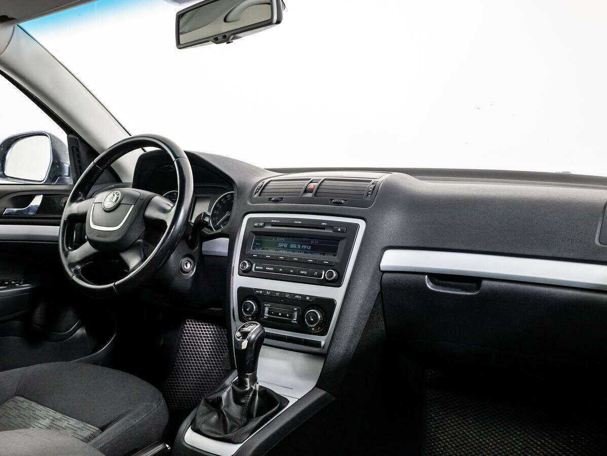 Купить Skoda Octavia, 2011, 282 910 км, фото №8