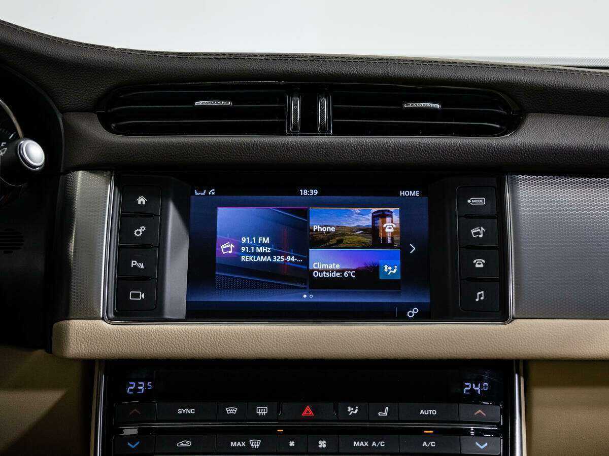 Купить Jaguar XF, 2016, 33 850 км, фото №14