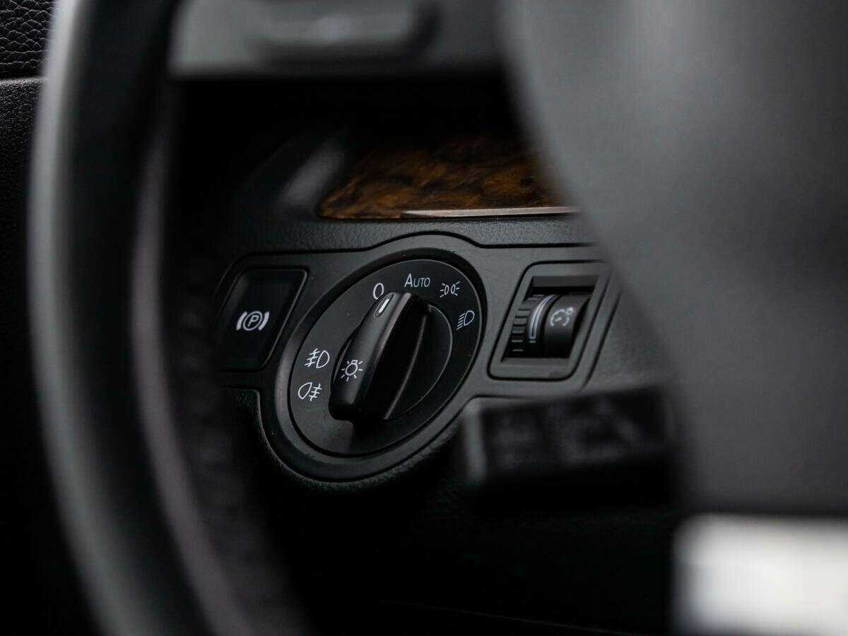 Купить Volkswagen Passat, 2010, 193 340 км, фото №16