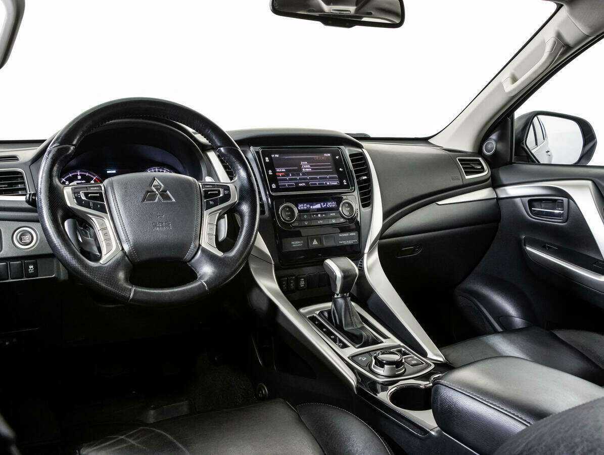 Купить Mitsubishi Pajero Sport, 2017, 100 868 км, фото №7