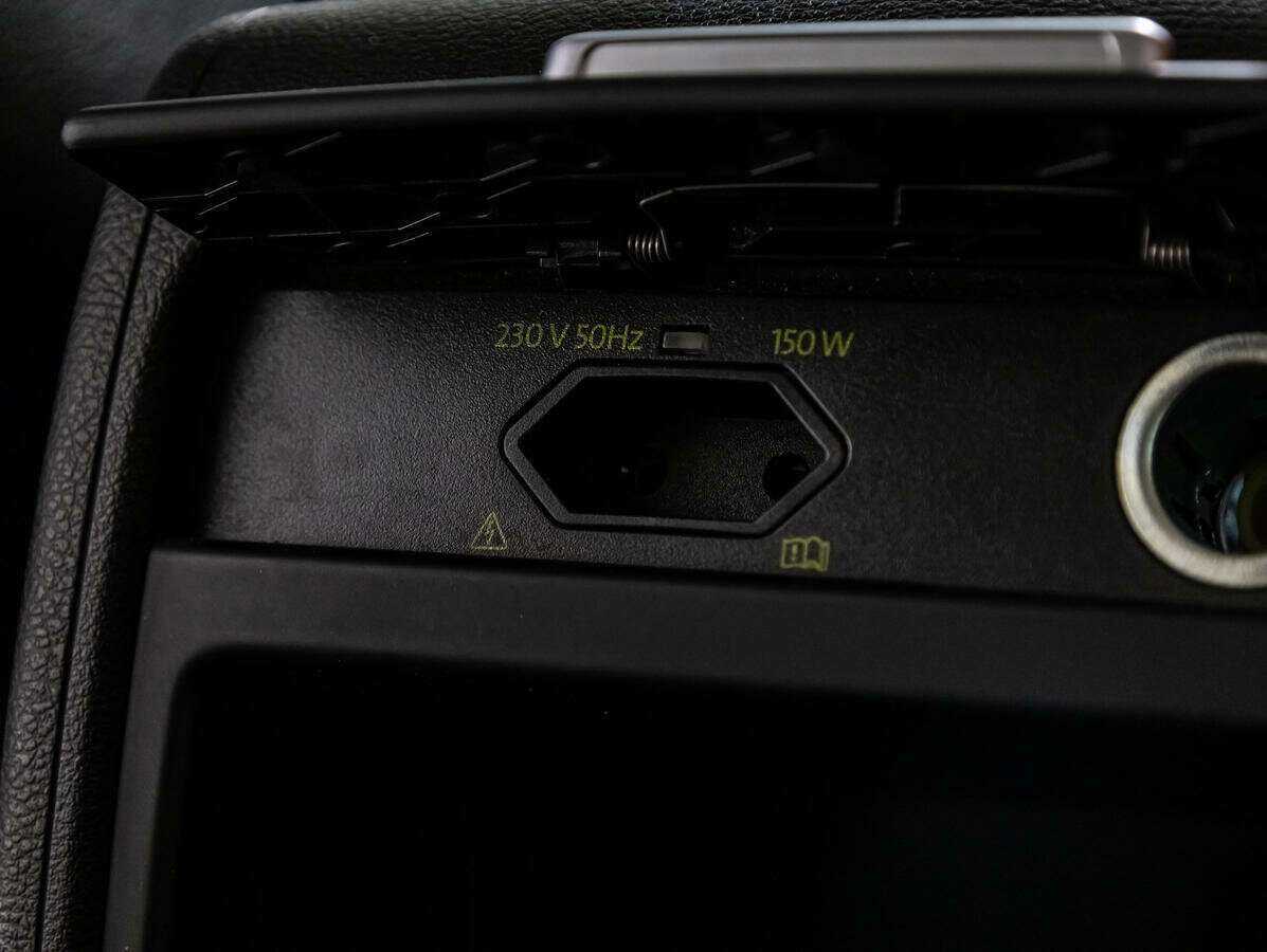 Купить Volkswagen Touareg, 2017, 120 471 км, фото №27