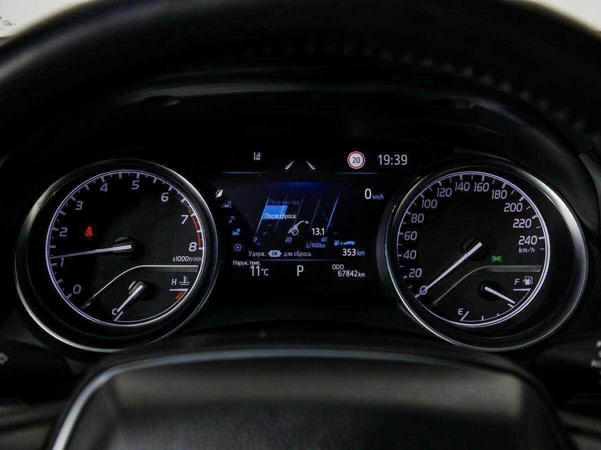 Купить Toyota Camry, 2021, 67 801 км, фото №10