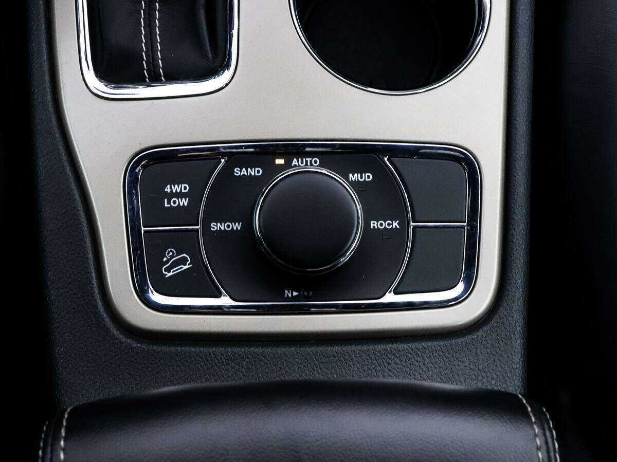 Купить Jeep Grand Cherokee, 2016, 118 000 км, фото №13