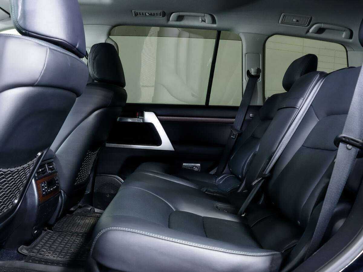 Купить Toyota Land Cruiser, 2017, 50 231 км, фото №7