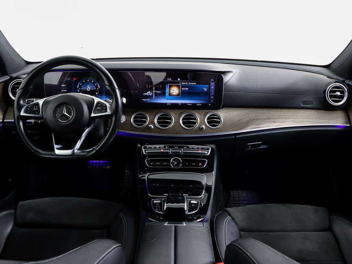 Купить Mercedes-Benz E-Класс 300, 2017, 101 130 км, фото №11