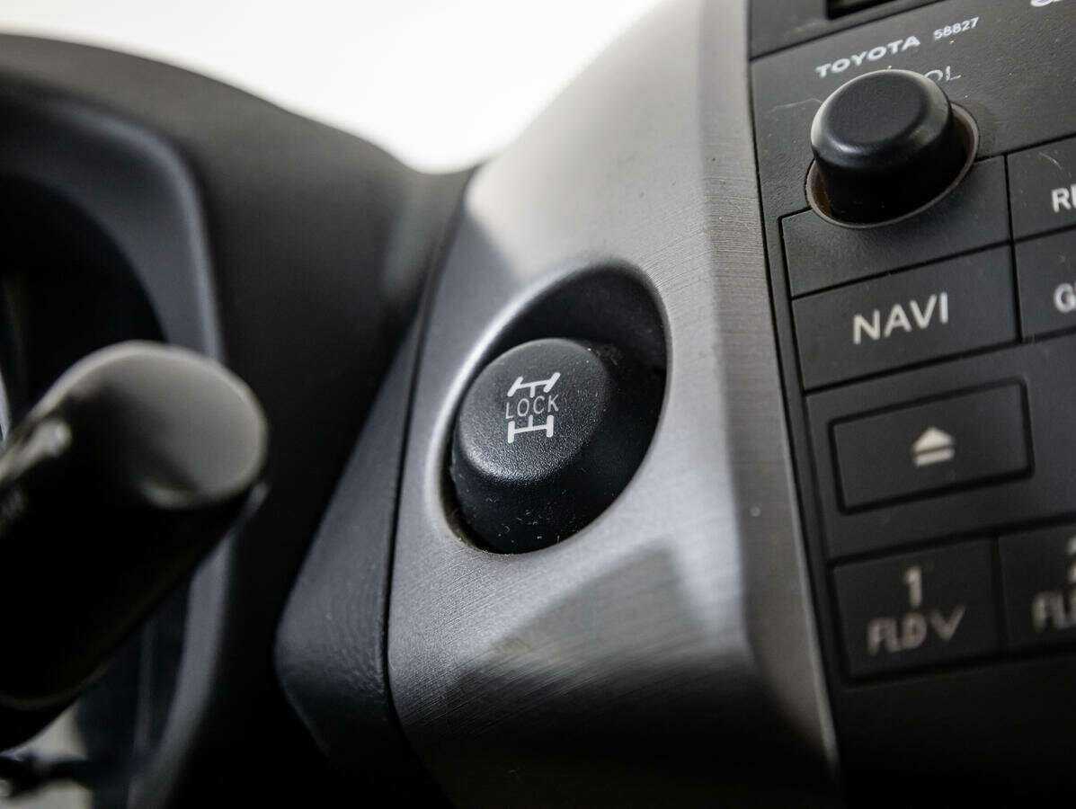 Купить Toyota RAV4, 2007, 247 993 км, фото №17