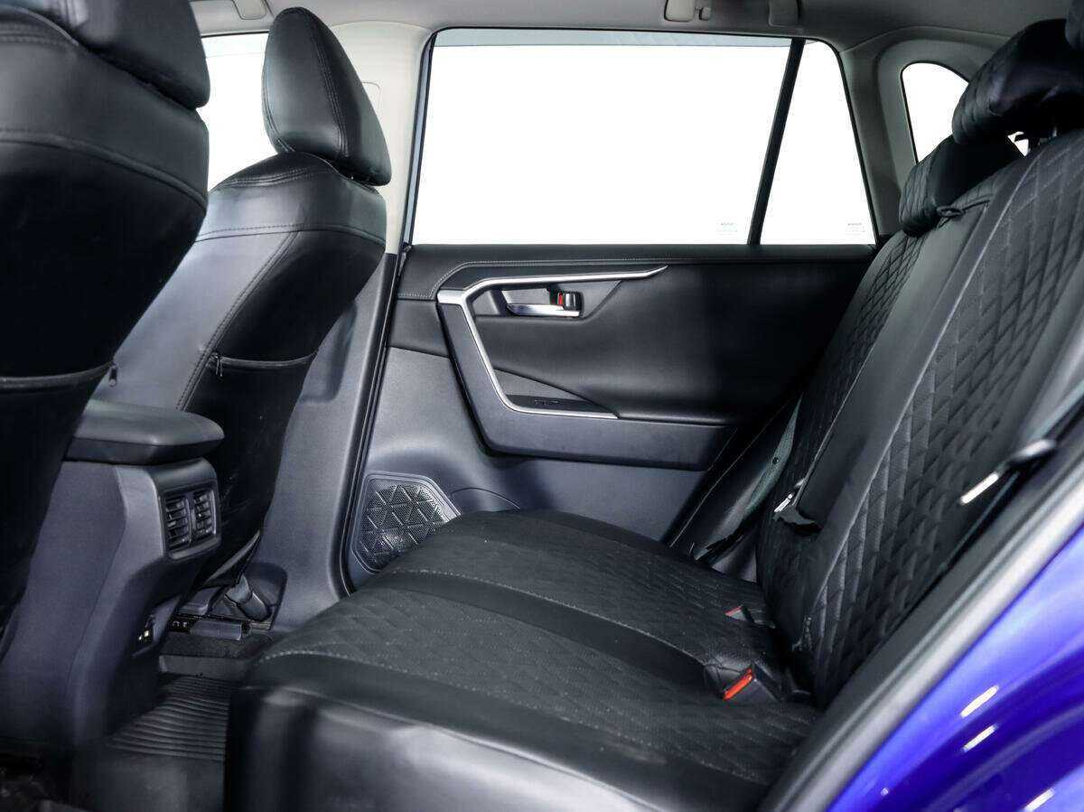 Купить Toyota RAV4, 2021, 76 000 км, фото №11