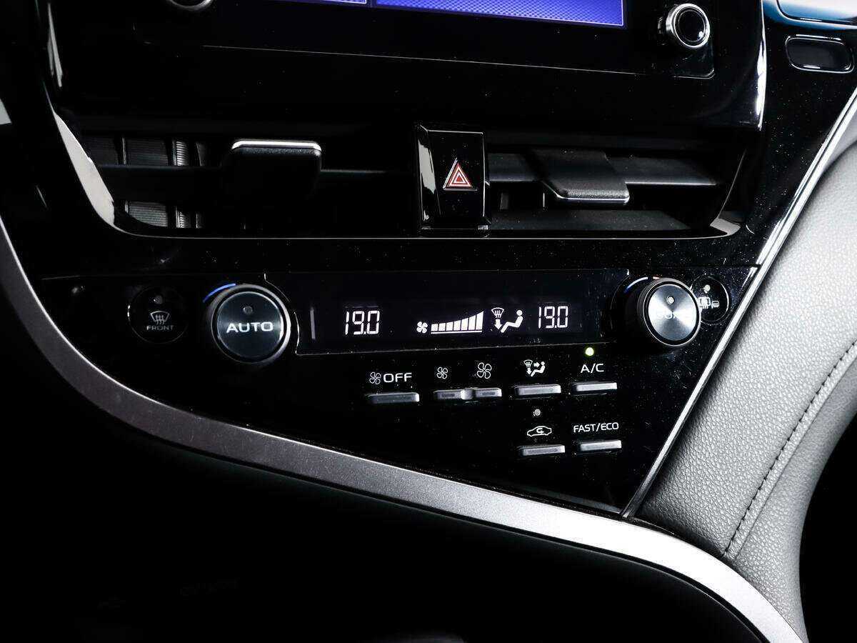 Купить Toyota Camry, 2021, 46 300 км, фото №16