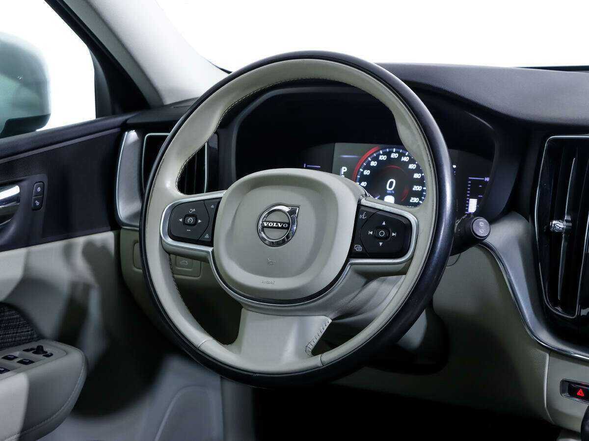 Купить Volvo XC60, 2018, 167 731 км, фото №14