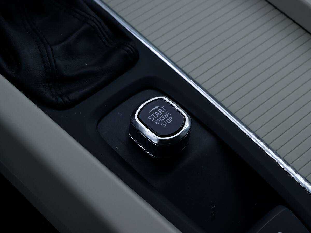 Купить Volvo XC60, 2018, 167 731 км, фото №20