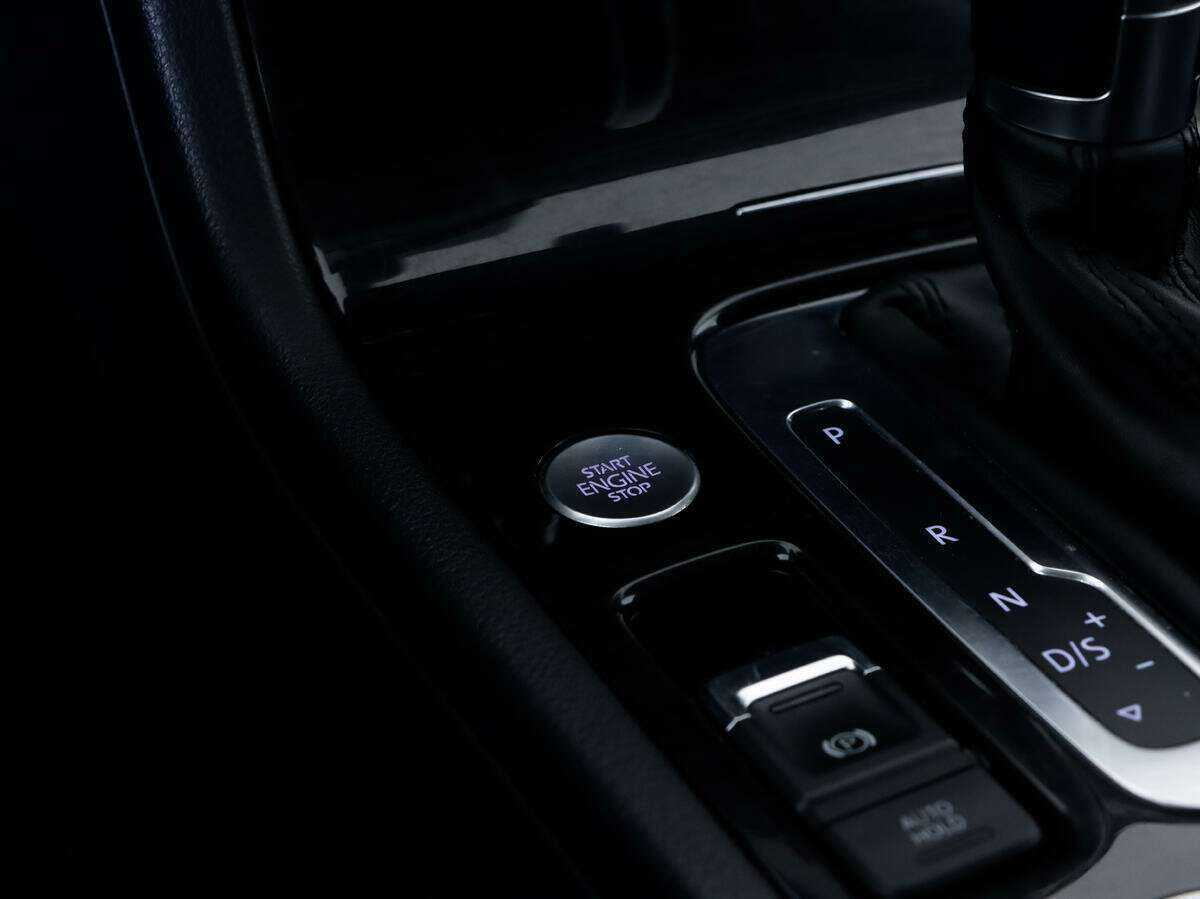 Купить Volkswagen Touareg, 2016, 216 767 км, фото №14