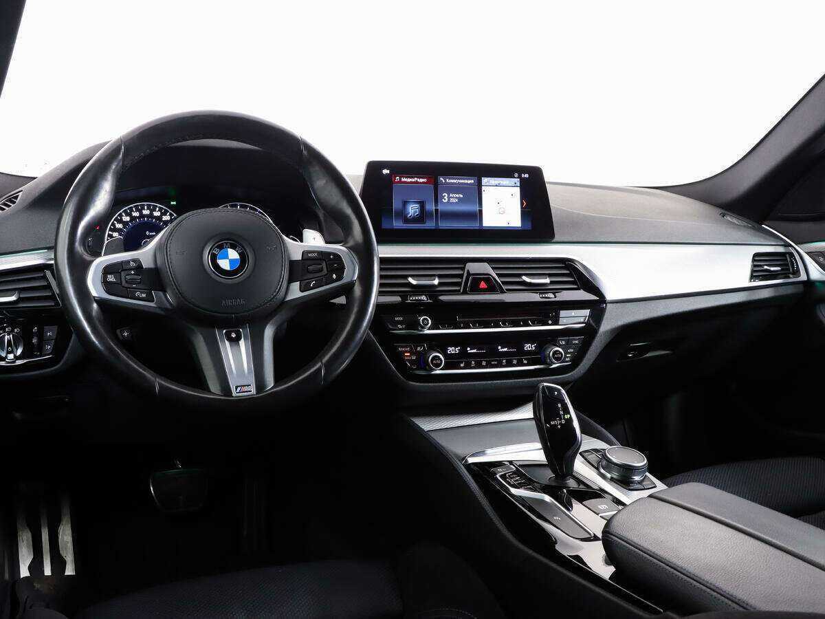 Купить BMW 5 серии 530i xDrive, 2017, 88 344 км, фото №9