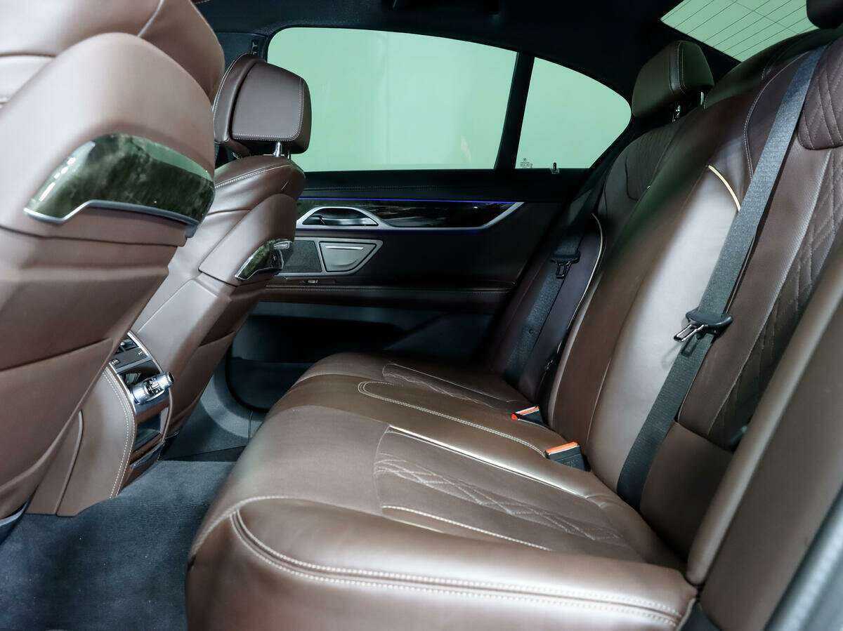 Купить BMW 7 серии 730d xDrive, 2020, 65 000 км, фото №9