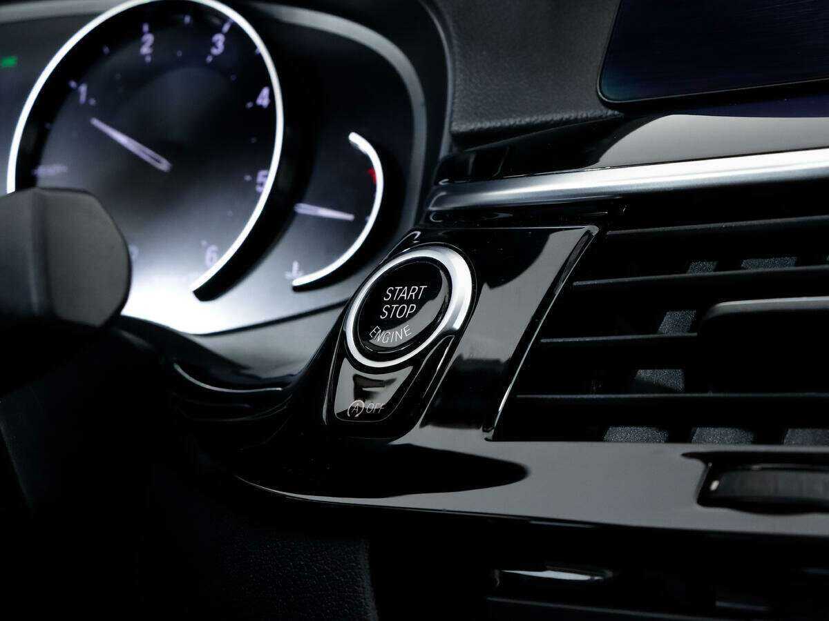 Купить BMW 5 серии 520d, 2019, 169 015 км, фото №15