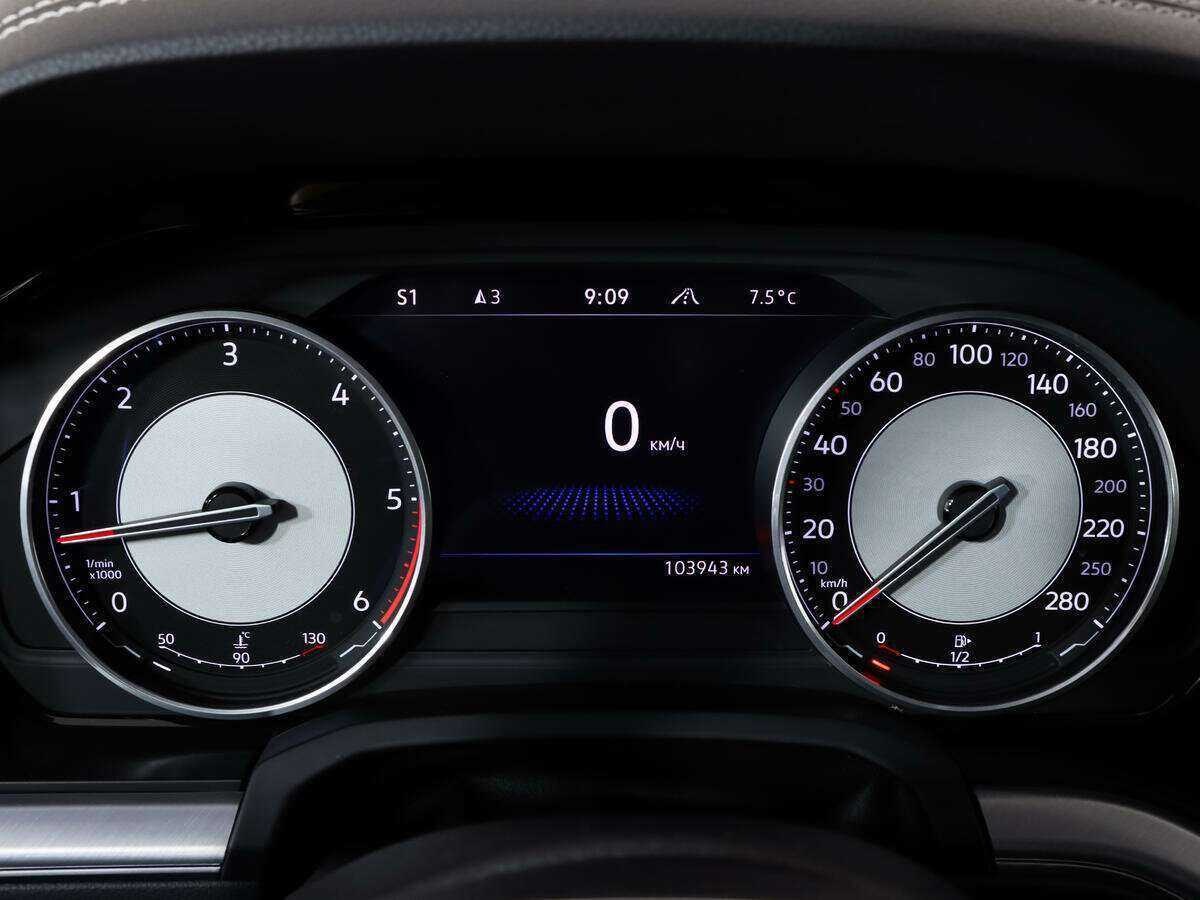 Купить Volkswagen Touareg, 2021, 104 000 км, фото №23