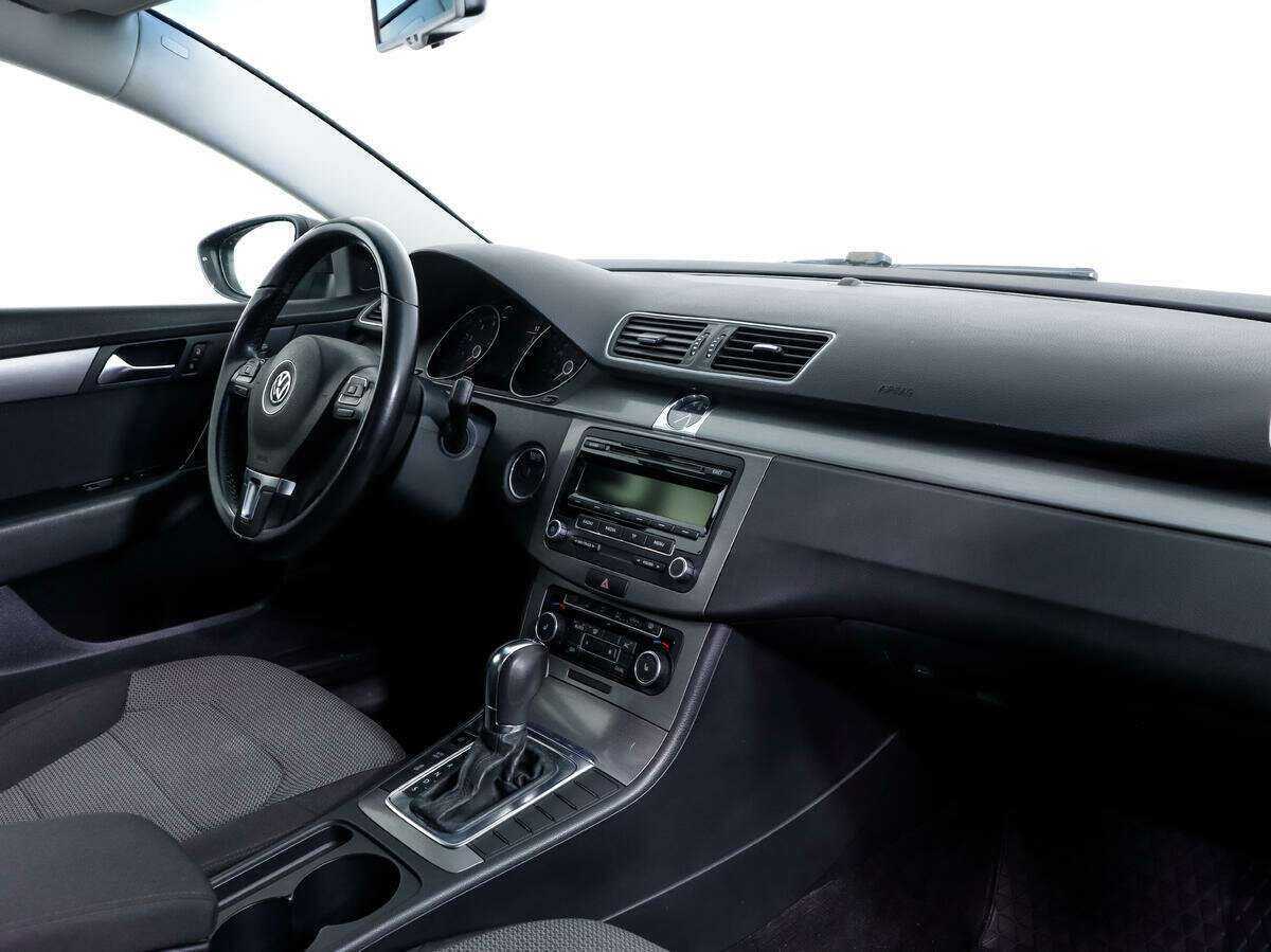 Купить Volkswagen Passat, 2011, 227 000 км, фото №9