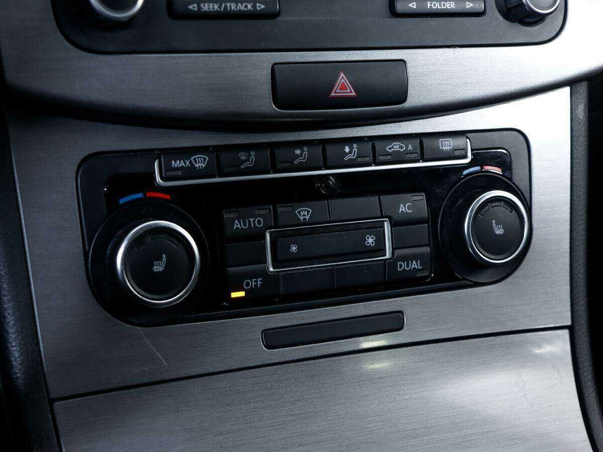 Купить Volkswagen Passat, 2011, 227 000 км, фото №16