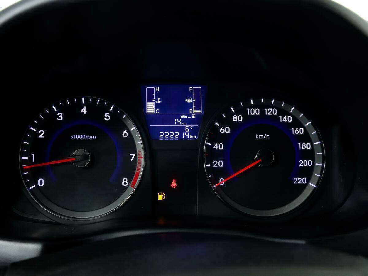 Купить Hyundai Solaris, 2016, 222 212 км, фото №14