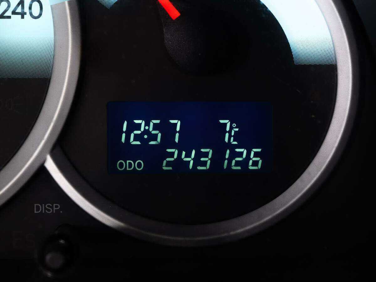 Купить Toyota Corolla Verso, 2006, 243 123 км, фото №16