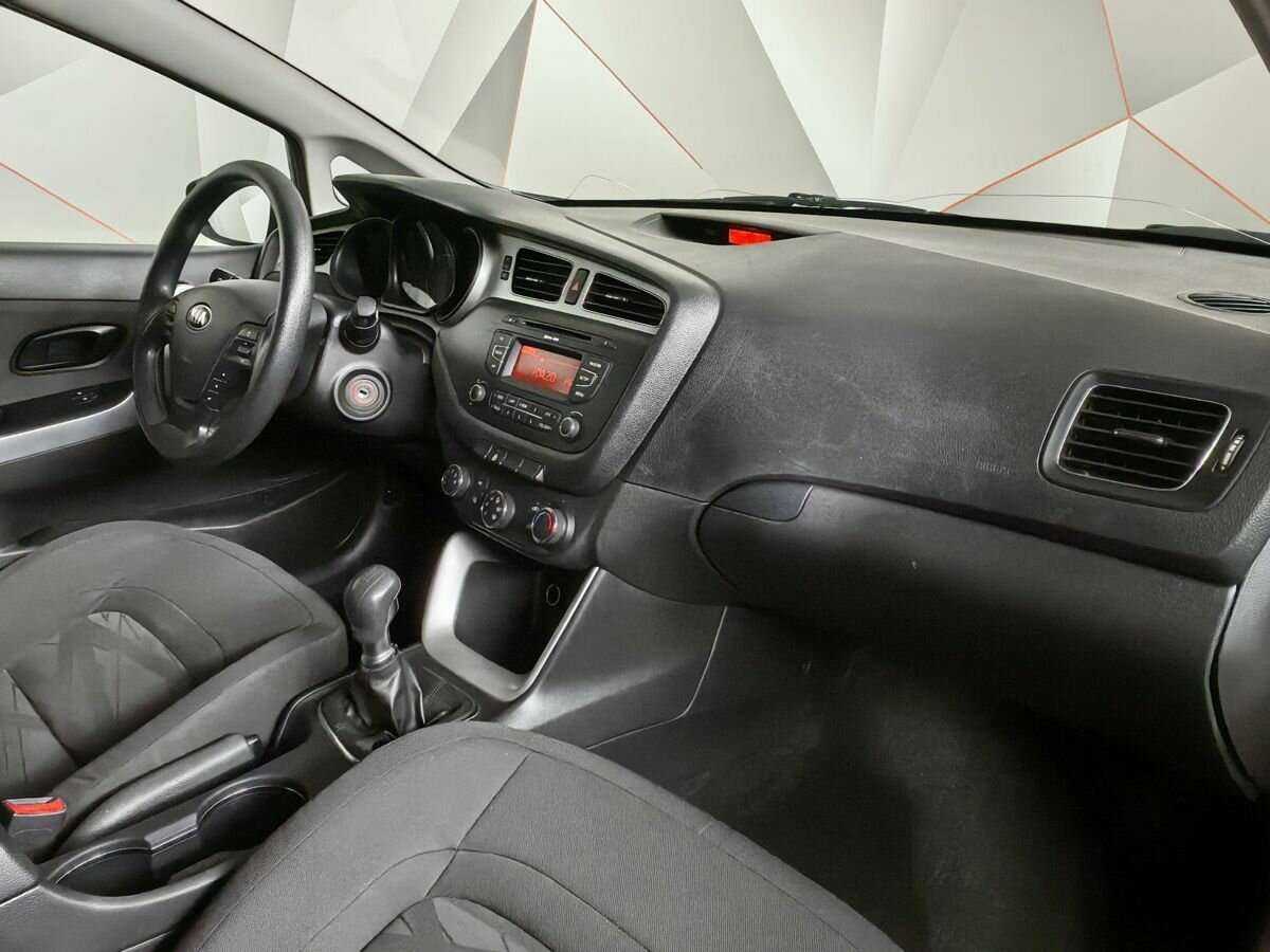 Купить Kia Ceed, 2014, 115 000 км, фото №9