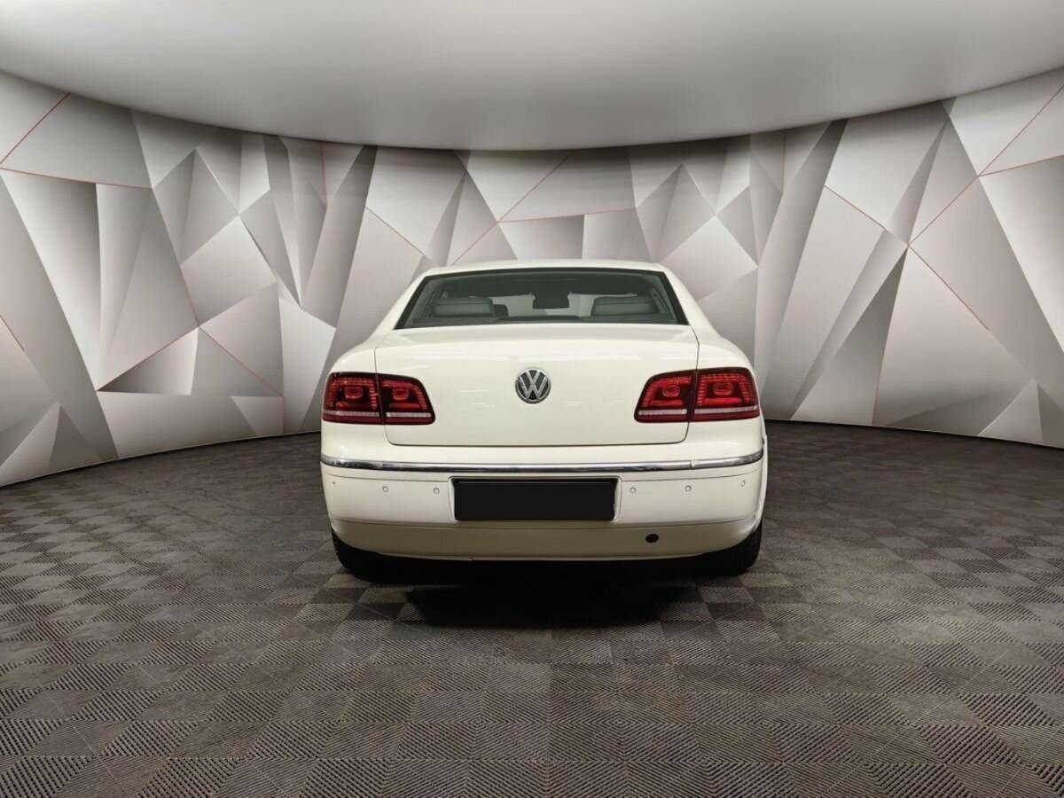 Купить Volkswagen Phaeton 4-Seater Long, 2014, 187 109 км, фото №8