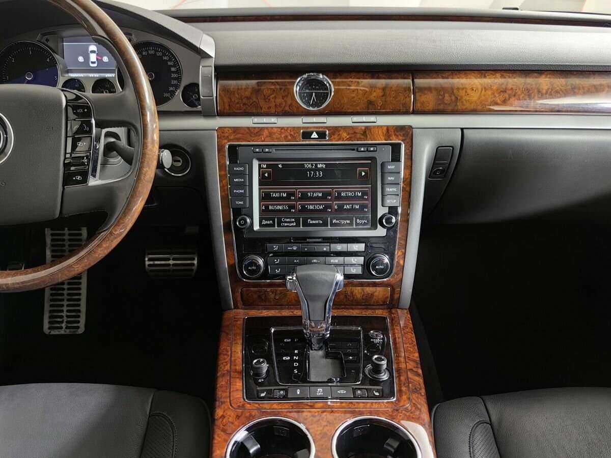 Купить Volkswagen Phaeton 4-Seater Long, 2014, 187 109 км, фото №11