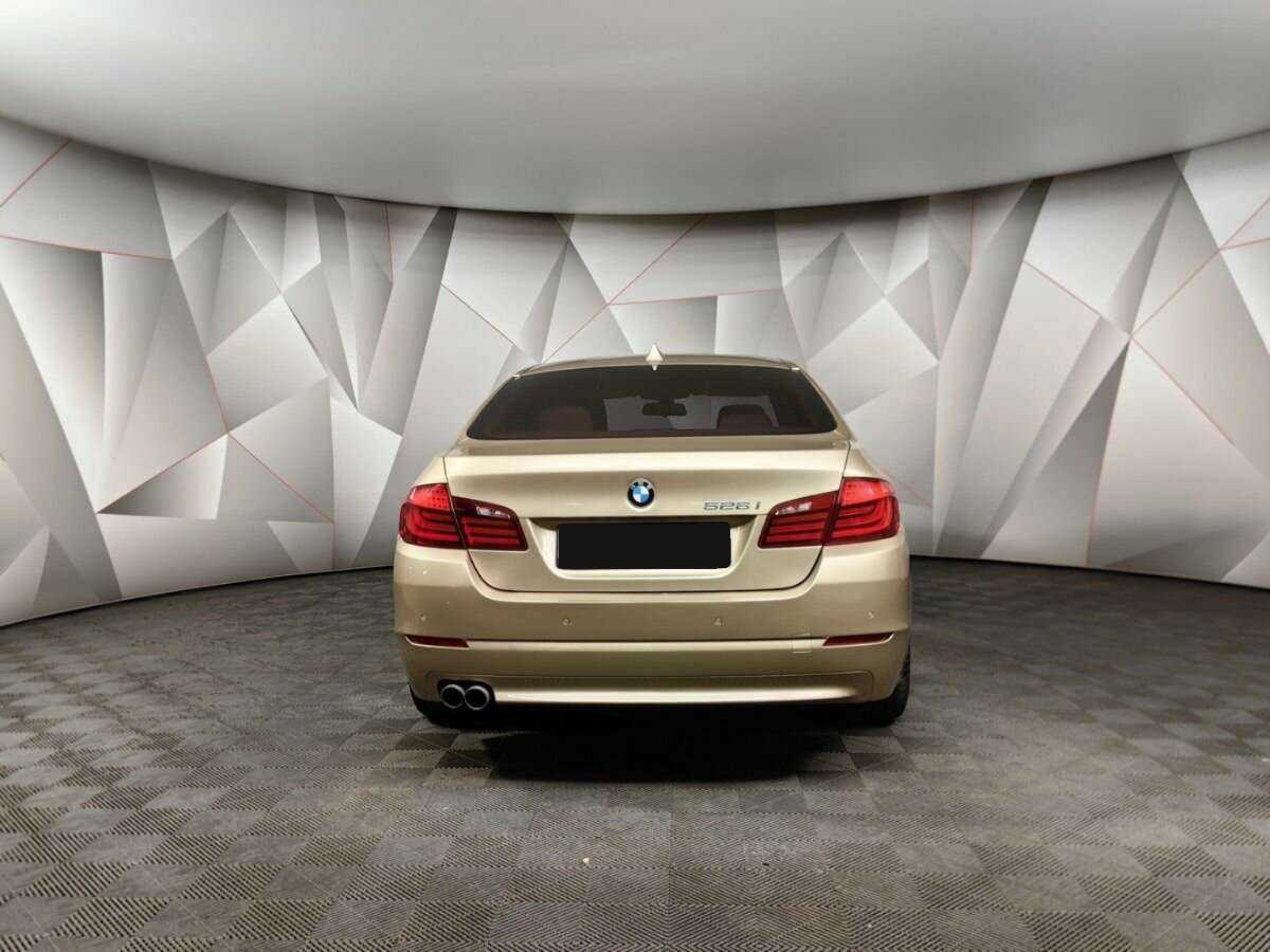 Купить BMW 5 серии 528i, 2011, 178 381 км, фото №8