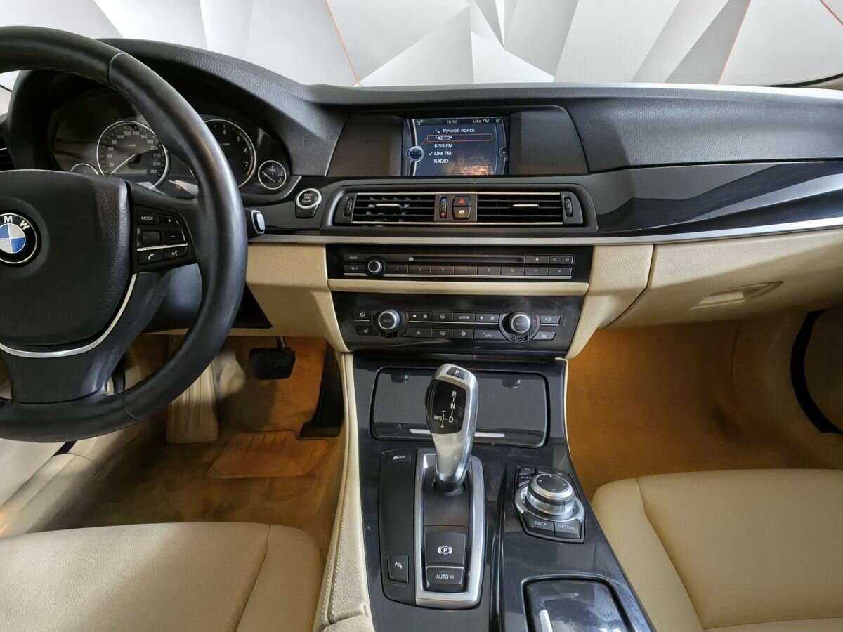 Купить BMW 5 серии 528i, 2011, 178 381 км, фото №11
