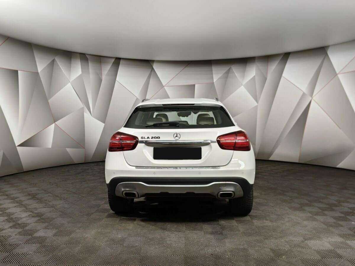 Купить Mercedes-Benz GLA 200, 2019, 117 727 км, фото №8