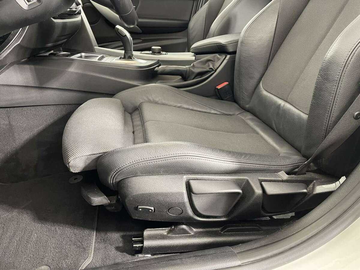 Купить BMW 3 серии 320d xDrive, 2018, 136 664 км, фото №10