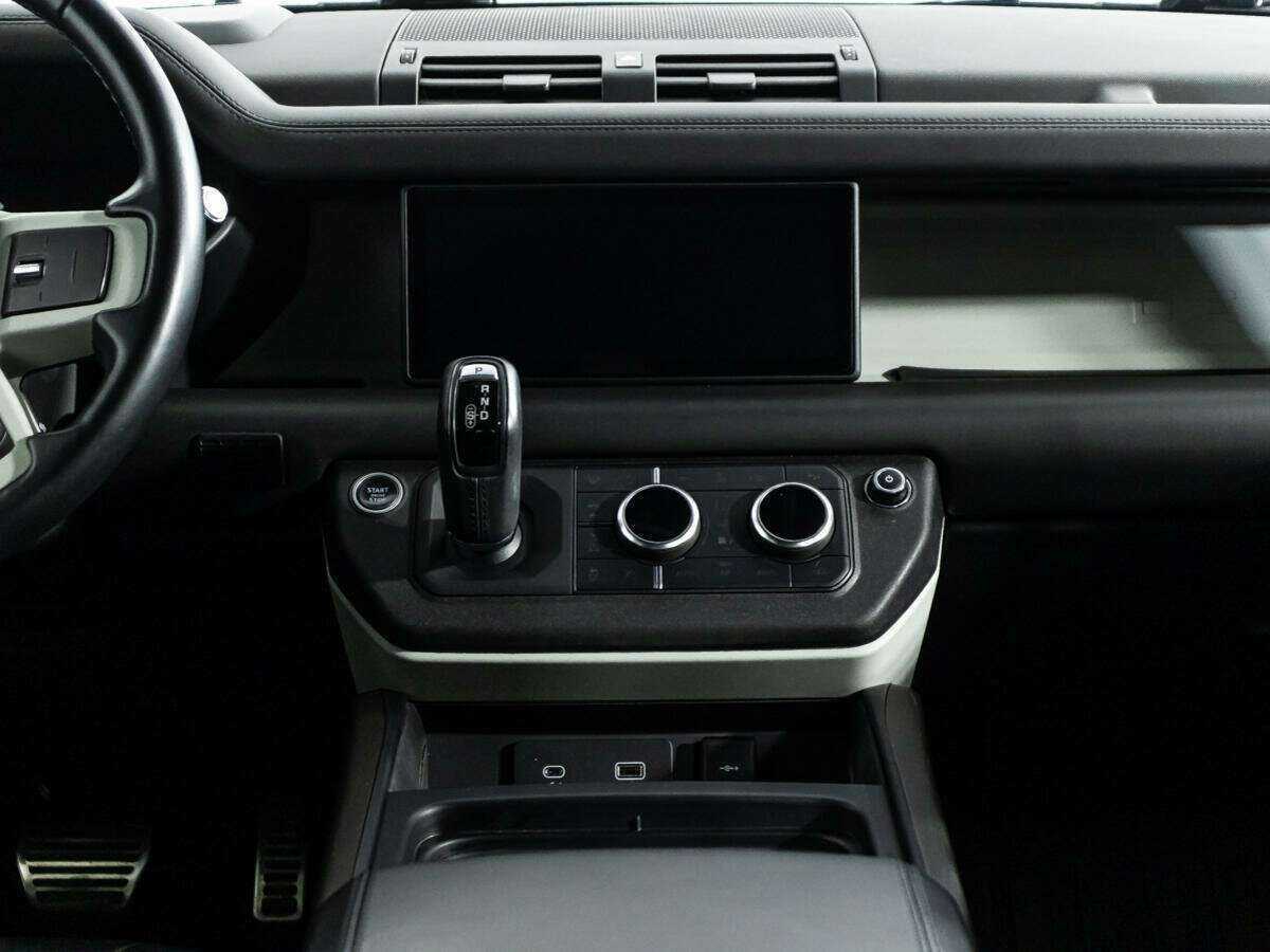 Купить Land Rover Defender 110, 2020, 52 900 км, фото №13