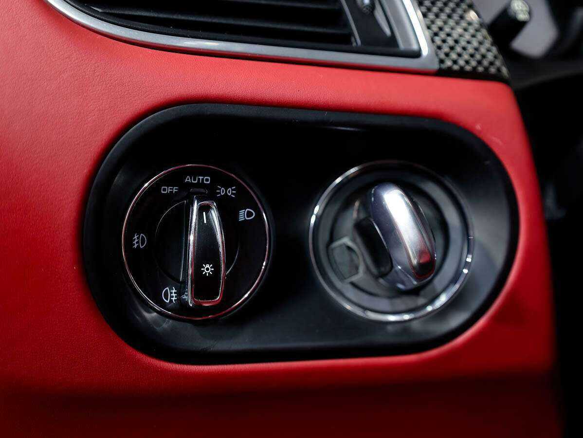 Купить Porsche Macan Turbo, 2014, 75 890 км, фото №28