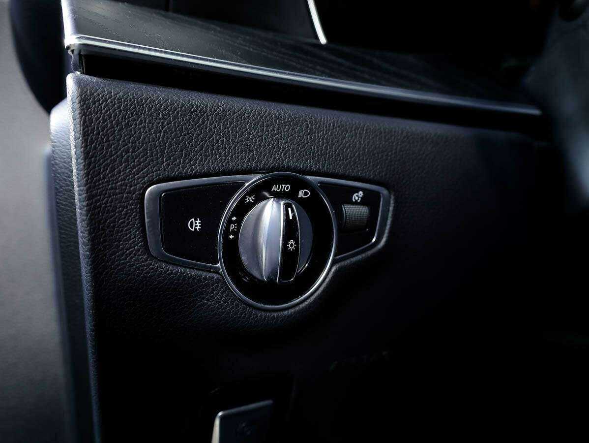 Купить Mercedes-Benz E-Класс 200, 2019, 66 918 км, фото №12