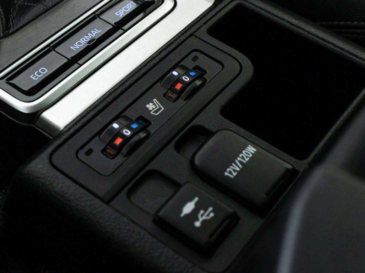 Купить Toyota Land Cruiser Prado, 2017, 137 978 км, фото №22