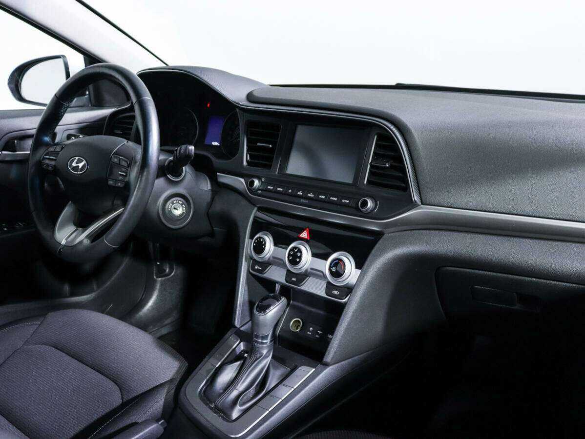 Купить Hyundai Elantra, 2020, 42 303 км, фото №7