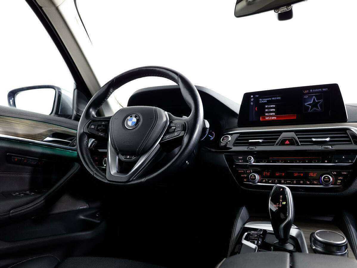 Купить BMW 5 серии 530i xDrive, 2018, 101 528 км, фото №8