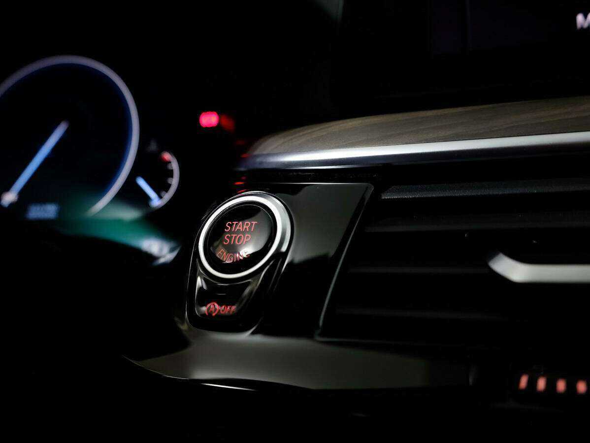 Купить BMW 5 серии 530i xDrive, 2018, 101 528 км, фото №11