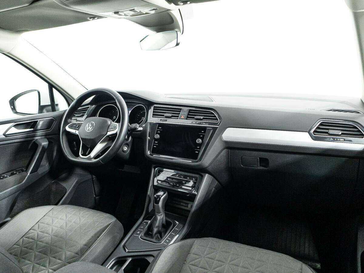 Купить Volkswagen Tiguan, 2021, 69 113 км, фото №9