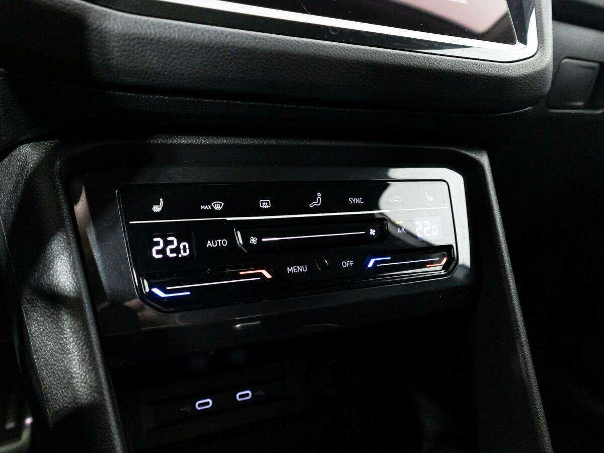 Купить Volkswagen Tiguan, 2021, 106 836 км, фото №18