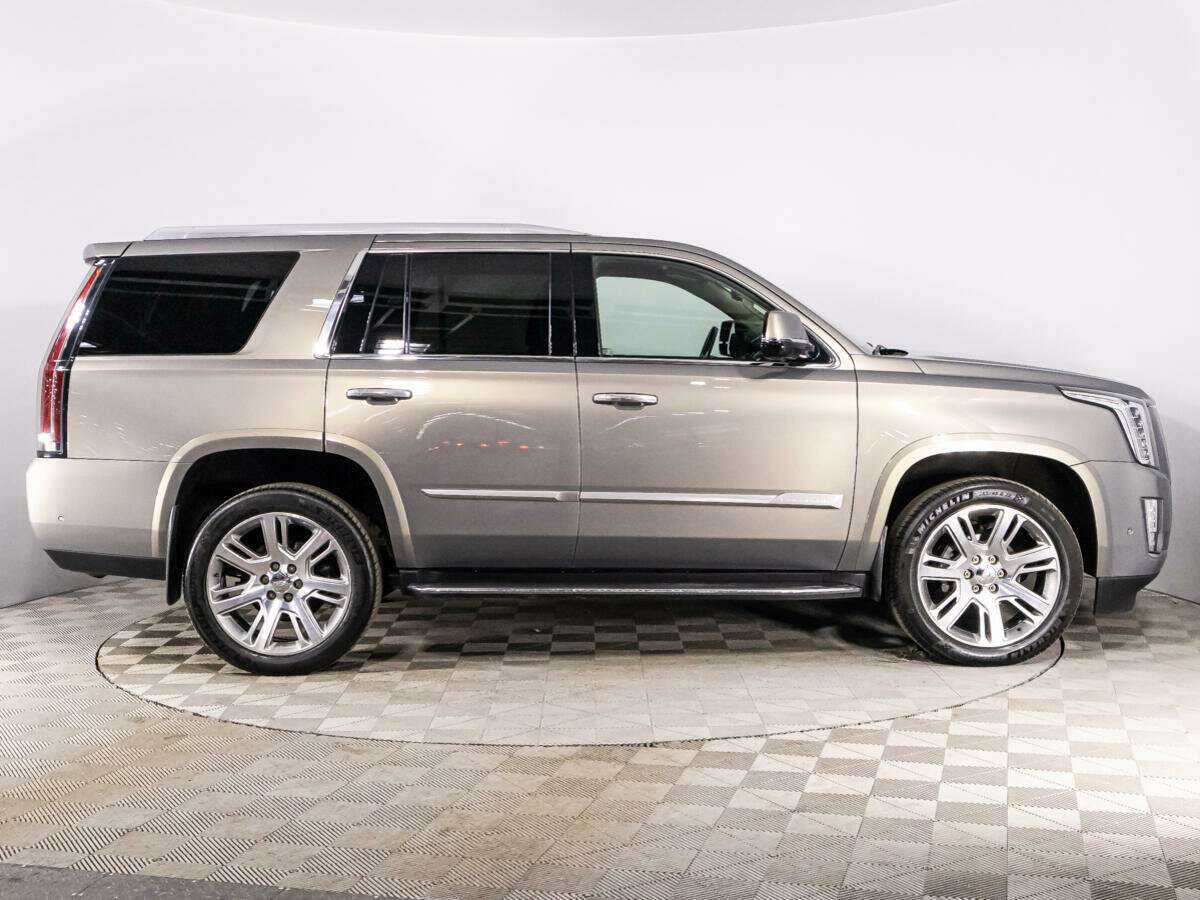 Купить Cadillac Escalade, 2018, 137 000 км, фото №4
