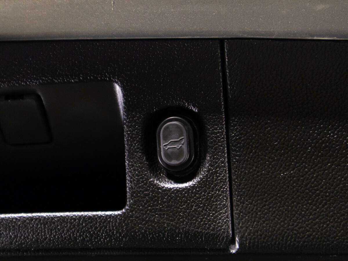 Купить Cadillac Escalade, 2018, 137 000 км, фото №17