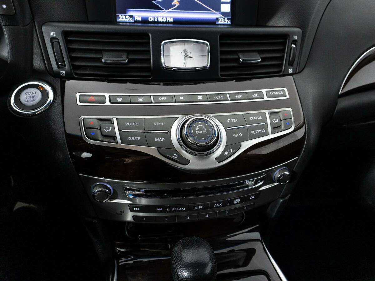 Купить Infiniti M37, 2010, 163 000 км, фото №17