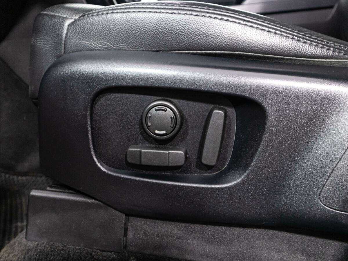 Купить Land Rover Discovery, 2017, 139 037 км, фото №17