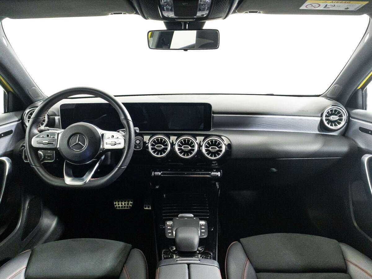 Купить Mercedes-Benz A-Класс 200, 2020, 18 125 км, фото №13