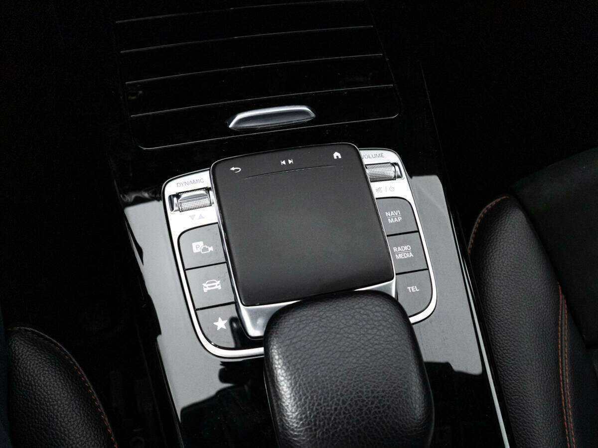 Купить Mercedes-Benz CLA 200, 2019, 58 956 км, фото №17